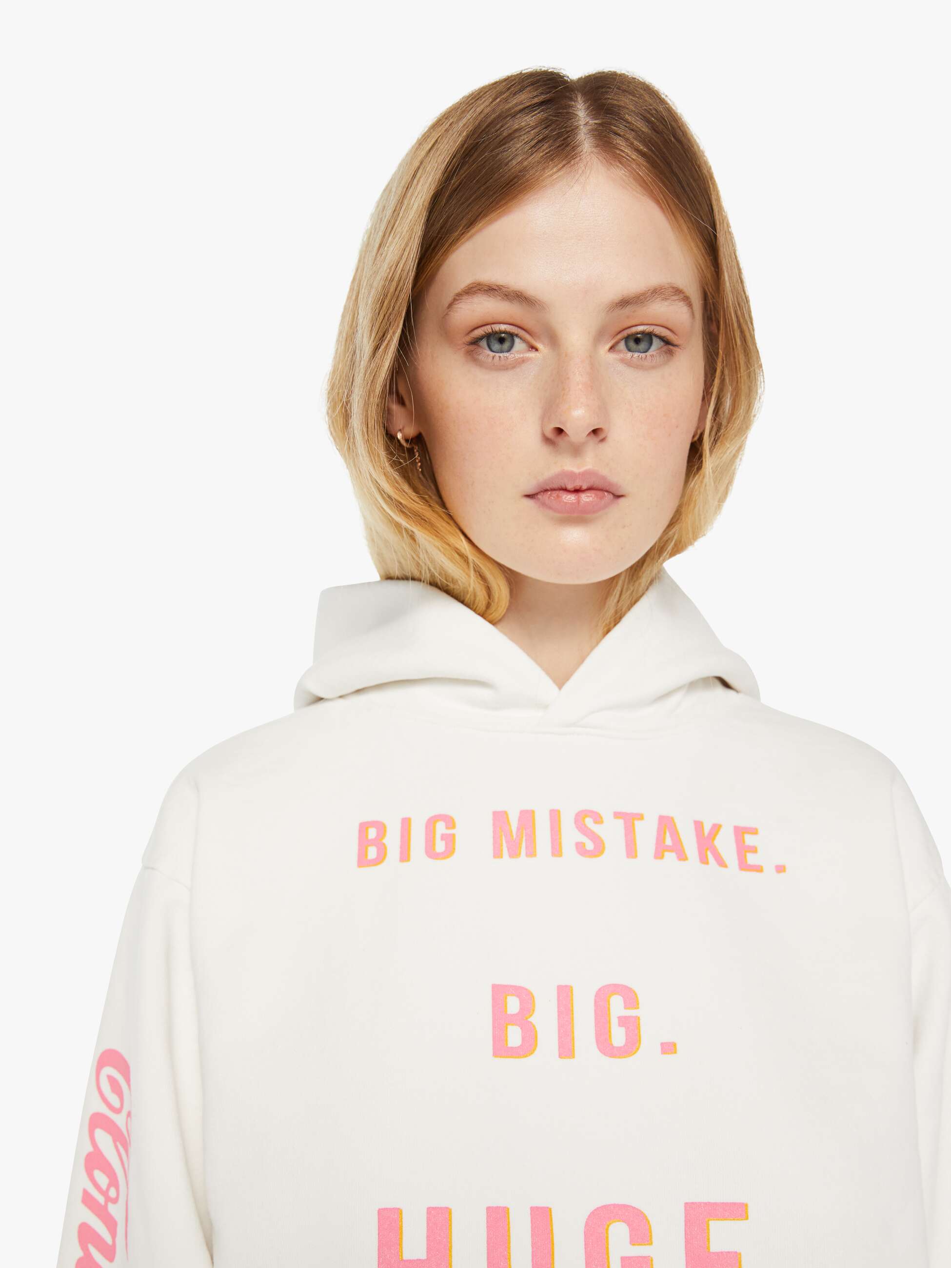 Cloney Pretty Pullover Hoodie - White